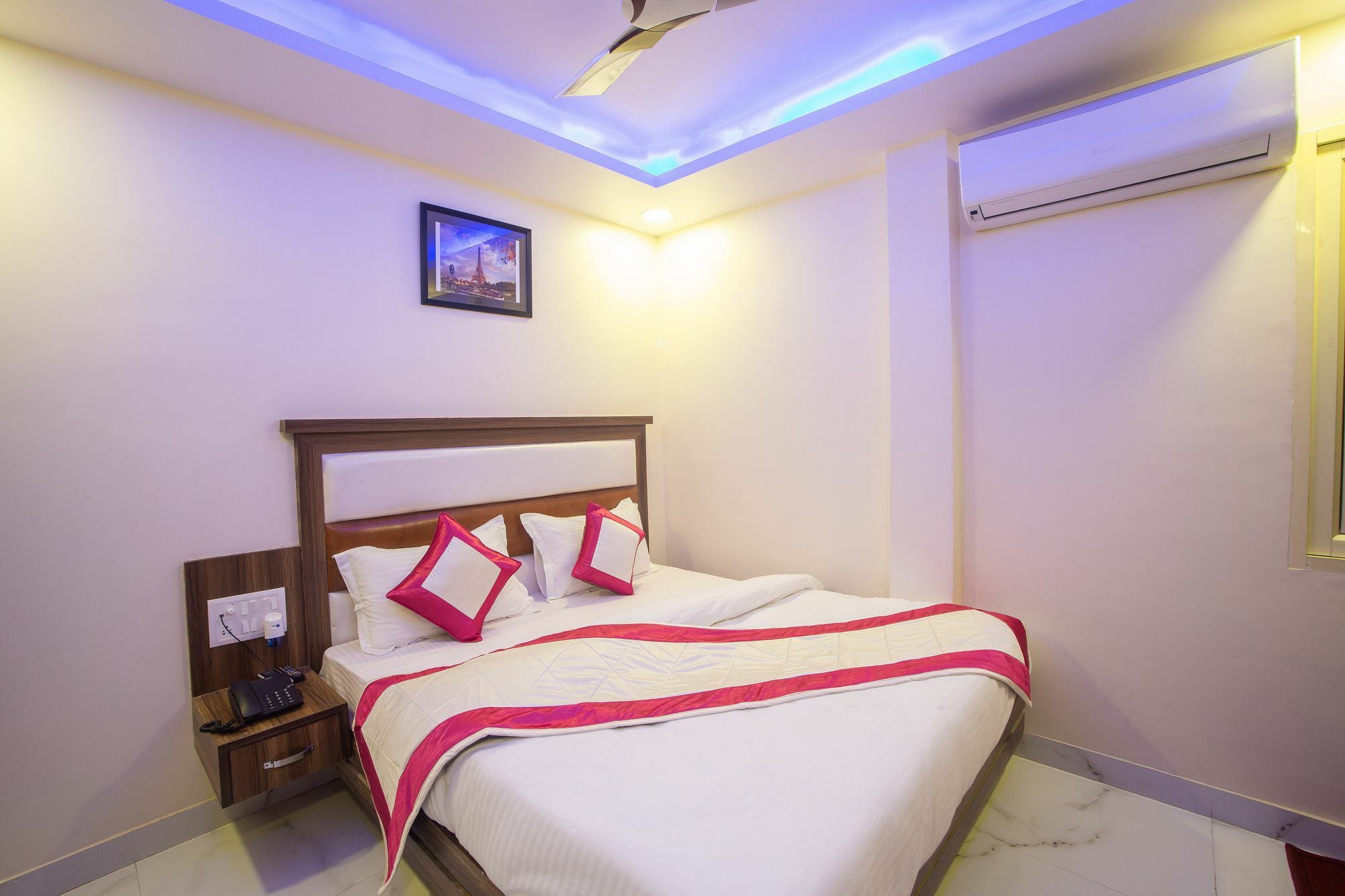 Hotel Sarthak Palace - By Pooja Hospitality Neu-Delhi Exterior foto