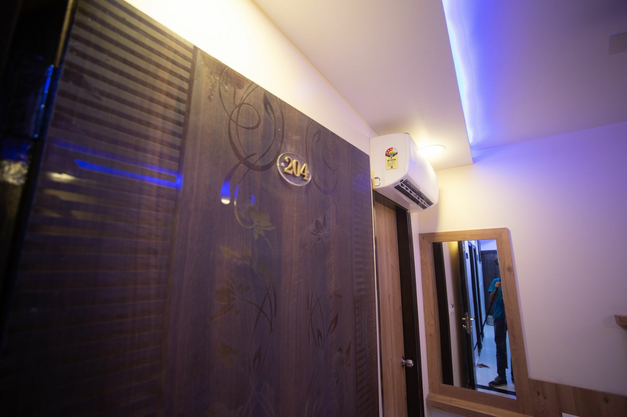 Hotel Sarthak Palace - By Pooja Hospitality Neu-Delhi Exterior foto