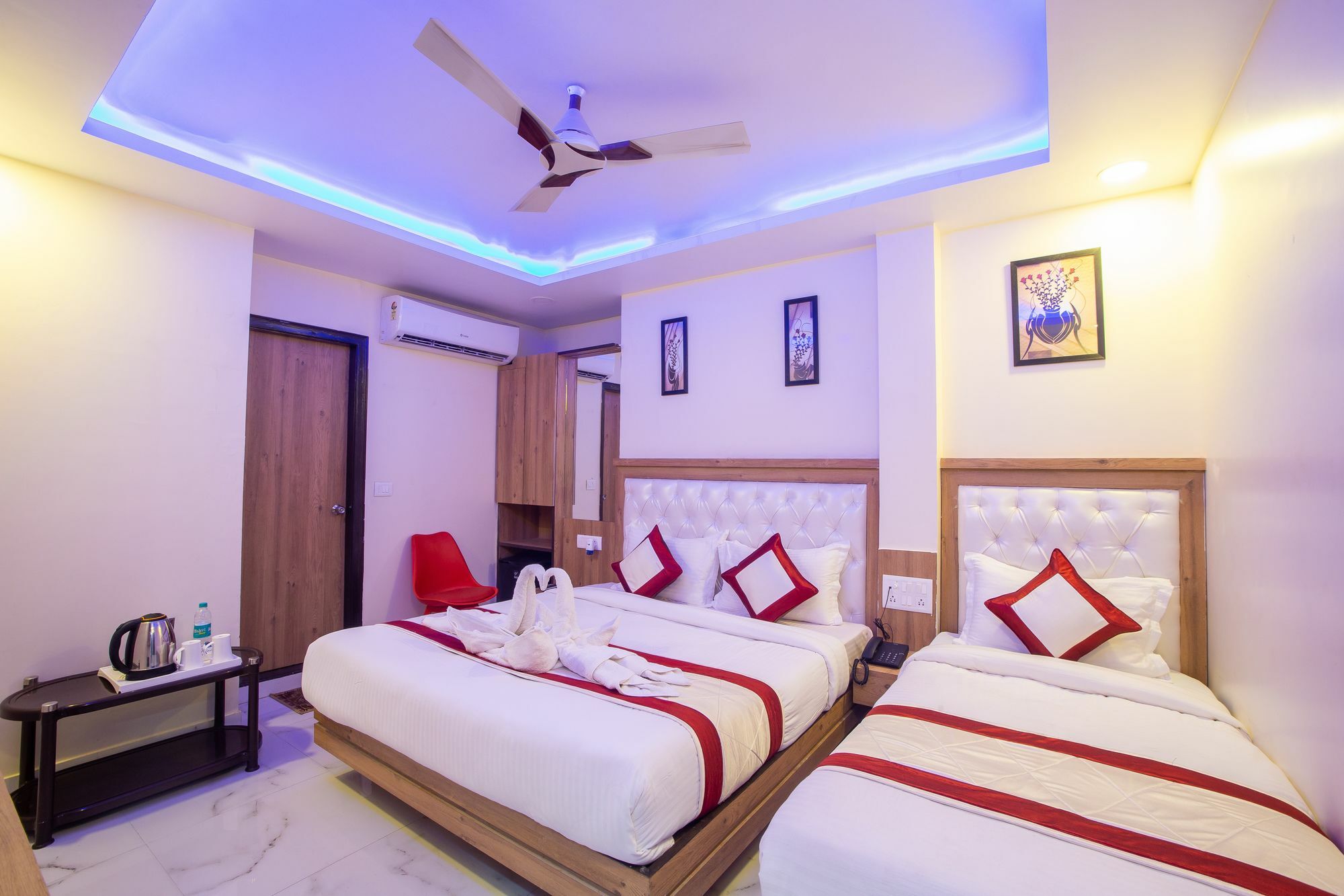 Hotel Sarthak Palace - By Pooja Hospitality Neu-Delhi Exterior foto