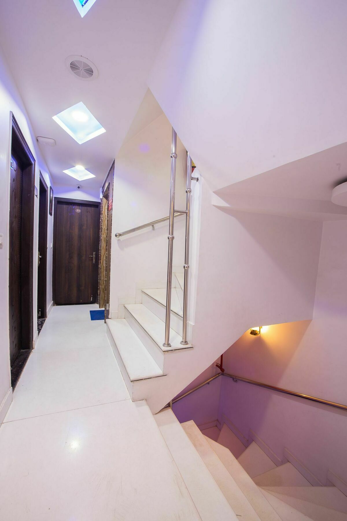 Hotel Sarthak Palace - By Pooja Hospitality Neu-Delhi Exterior foto
