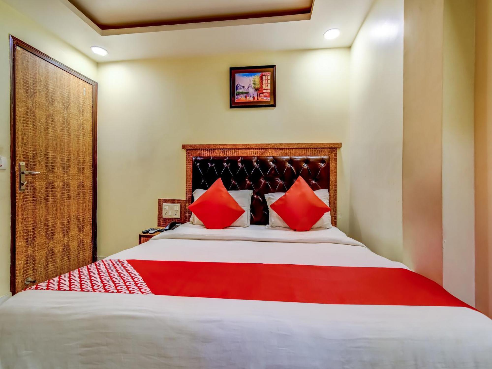 Hotel Sarthak Palace - By Pooja Hospitality Neu-Delhi Exterior foto