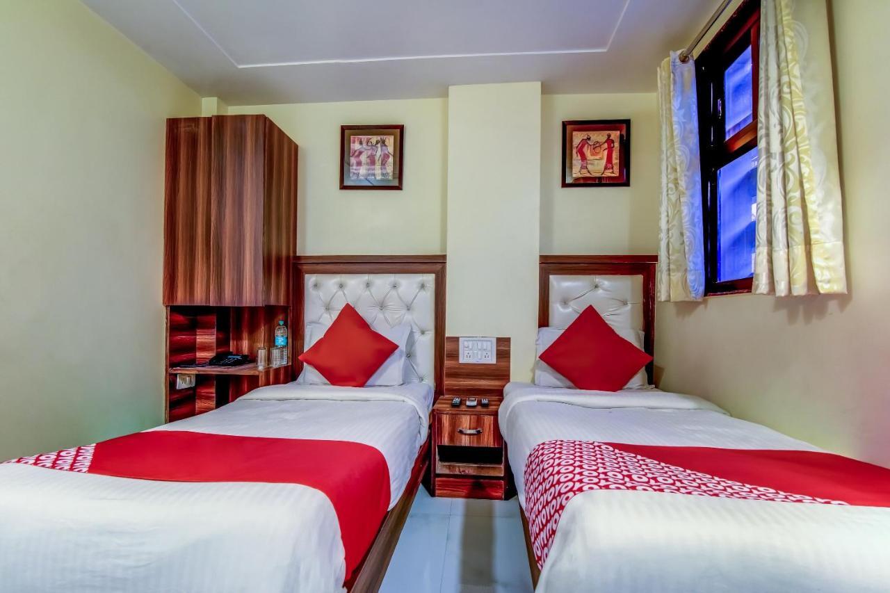 Hotel Sarthak Palace - By Pooja Hospitality Neu-Delhi Exterior foto