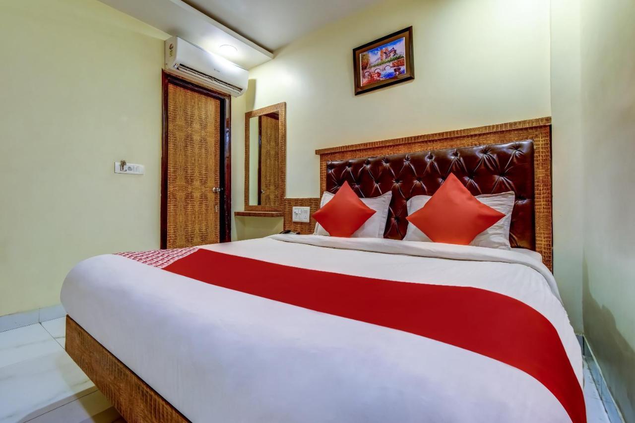 Hotel Sarthak Palace - By Pooja Hospitality Neu-Delhi Exterior foto